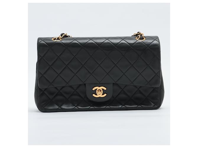 Chanel Timeless Black Leather  ref.657489