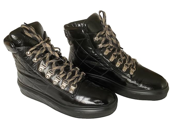 Chanel Ankle Boots Black Patent leather  - Joli Closet