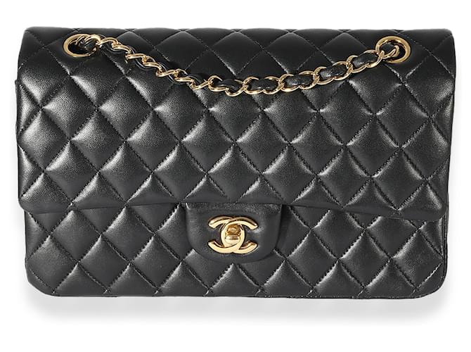 Timeless Bolsa Chanel Black Acolchoada Pele de Cordeiro Médio Clássico Forrado com Flap Preto Couro  ref.659430