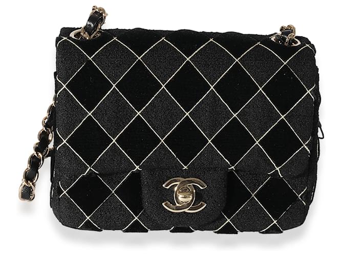 Timeless Minibolso cuadrado con solapa de tweed y terciopelo negro de Chanel  ref.659431