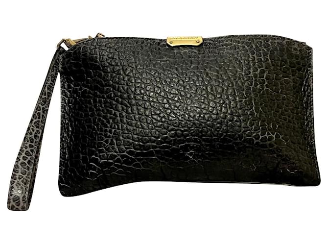Burberry Pochette oder Clutch Bag, schwarzes gekrispeltes Leder  ref.659706
