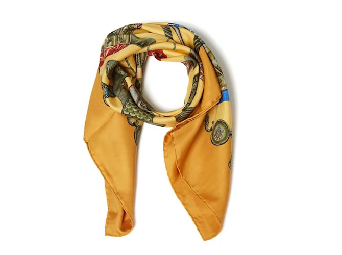 Hermès Lenços de seda Dourado Amarelo  ref.659954