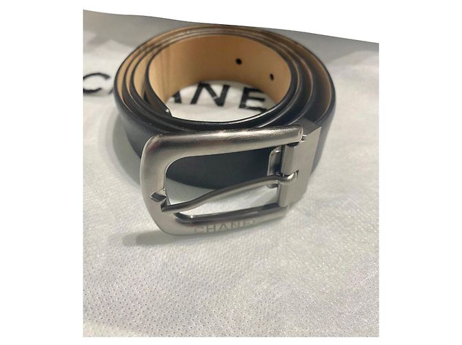 Cinto Chanel de couro e aço preto Prata