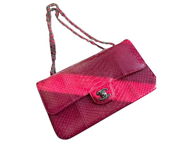 Timeless Chanel Mittlere Python-Tasche Pink  ref.660302