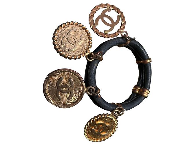Chanel Pulseiras Preto Dourado