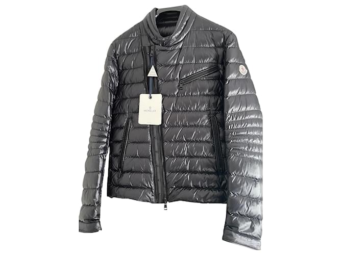Moncler Helianthe Short Down Jacket Black Polyester  ref.660331