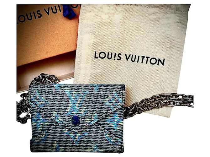 Colar de holograma pop Louis Vuitton Limited Kirigami LV Azul  ref.660919
