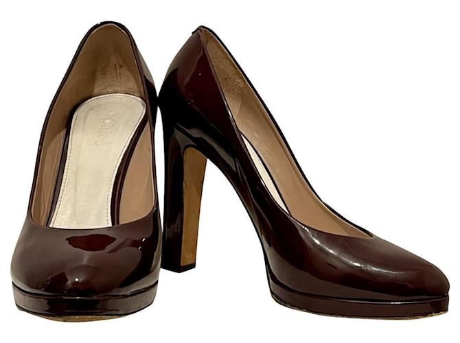 Chloé Sapatos de couro envernizado na cor bordô por Chloe Bordeaux Roxo  ref.661706