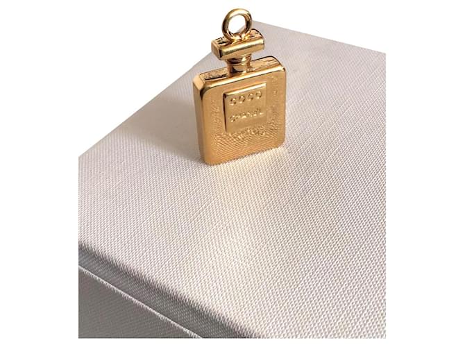 Coco Chanel Golden Metall  ref.661722