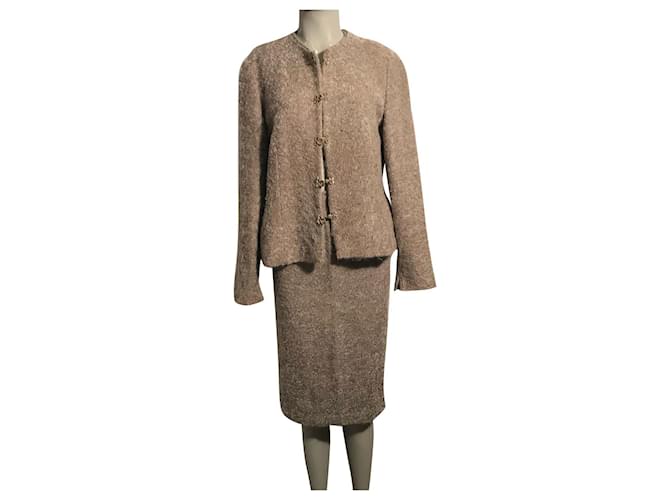 Autre Marque Skirt suit Beige Wool  ref.662181