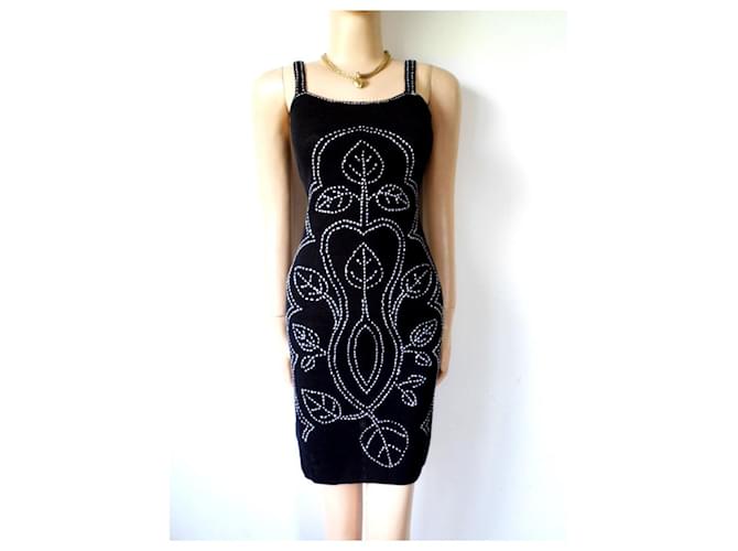 Moschino Cheap And Chic Little Black Dress With White Flower Embroidery (Sold) - Joli Closet Moschino Cheap And Chic Little Black Dress With White Flower Embroidery (Sold) - Joli Closet