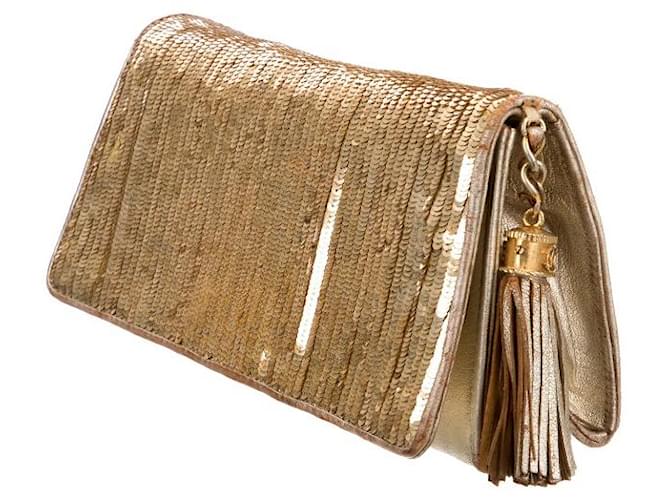 Medaillon Rare Vintage CHANEL Gold Sequin & Lambskin Pouch with Pompom Golden Leather  ref.662787