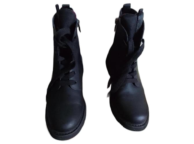 Prada botas Negro Piel de cordero  ref.662843