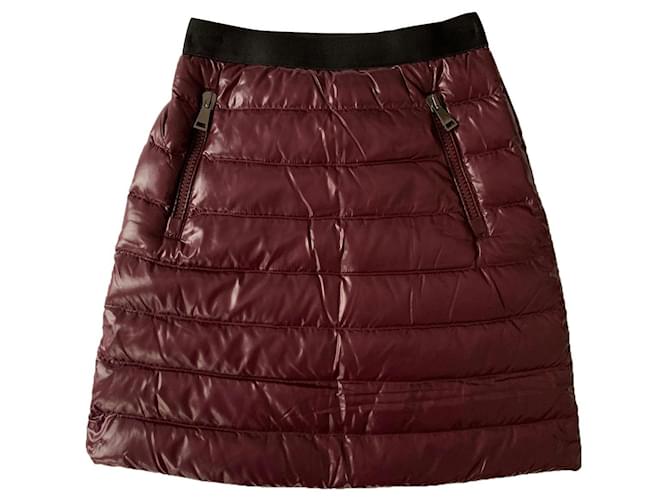 Moncler Burgundy nylon laque padded skirt Dark red Synthetic ref.662865 Joli Closet