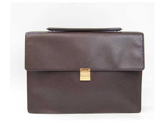Louis Vuitton Porte Documents Brown Leather  ref.663134