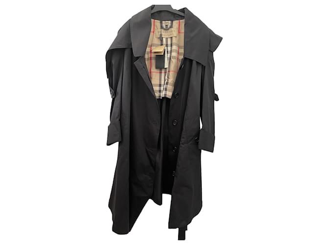 Burberry Coats, Outerwear Black Cotton  ref.663368