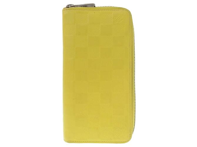 Louis Vuitton Portefeuille Brazza Yellow Cloth  ref.664662