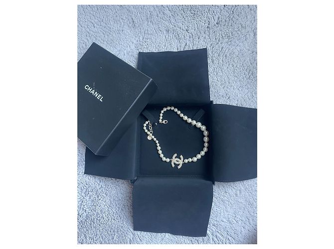Collar Chanel de perlas blanco