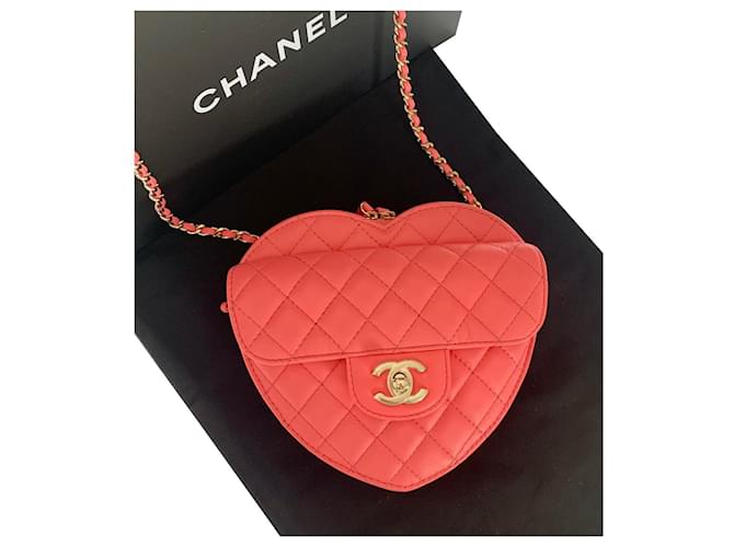 Bolsa Chanel CC Apaixonada Coração Rosa Couro  ref.666282