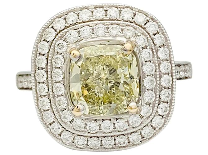 inconnue Sortija en oro blanco con séquito, centro de diamante amarillo 2,01 quilates.  ref.667005