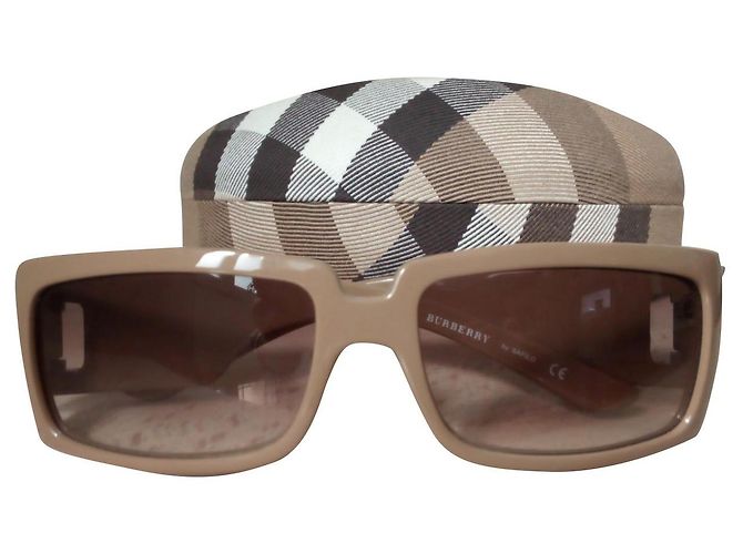 Gafas de sol Burberry Beige de plástico