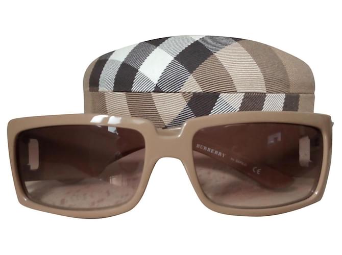 Burberry occhiali da sole Beige Plastica  ref.667184