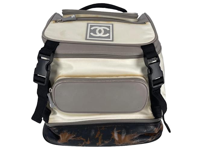 Chanel Beige Nylon Backpack  ref.668804