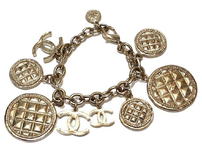 Chanel Armbänder Gold hardware Metall  ref.669615