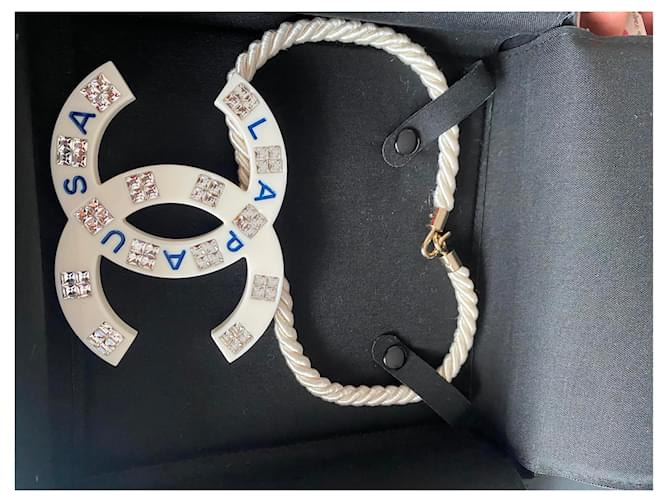 Chanel Die Break-Halskette Aus weiß Kunststoff  ref.670215