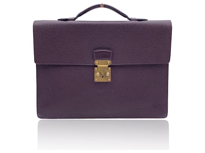 Louis Vuitton Robusto in pelle Taiga marrone 1 Vano valigetta  ref.672732