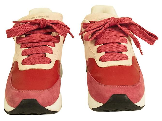 ALEXANDER MCQUEEN Baskets Basses Oversize Runner JOEY Rouge & rose layette taille 37,5 Cuir  ref.672803