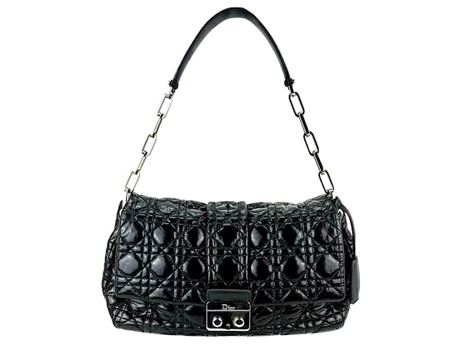 Bolsa Christian Dior couro envernizado Cannage New Lock bolsa de ombro com aba preta Preto  ref.673917