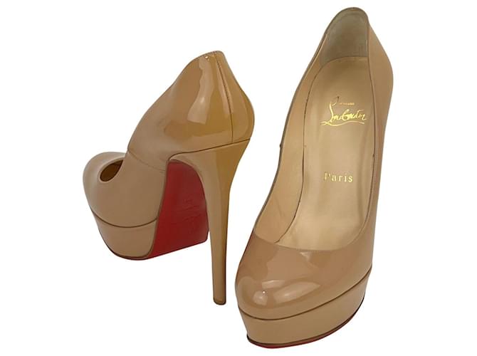 Christian Louboutin Louboutin Bianca Beige Nude Patent Leather Pumps Red Bottom Heels Preowned Flesh  ref.674028