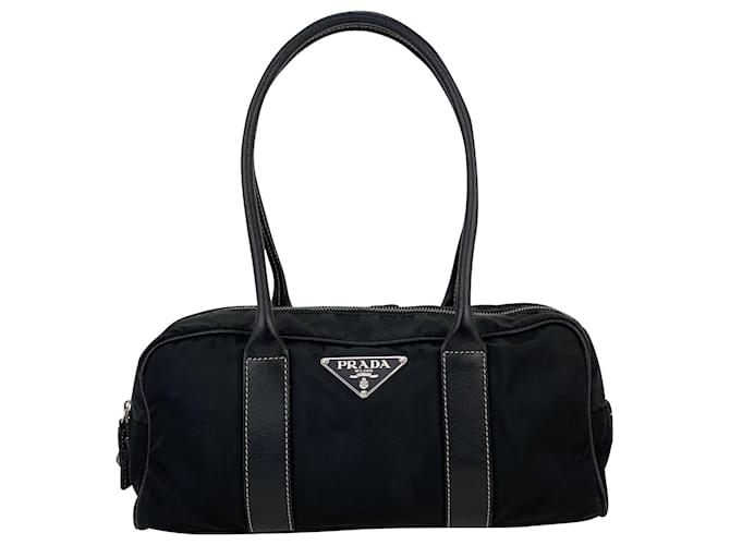 Prada Cargo Black Nylon and Leather Shoulder bolso de mano auténtico usado Negro Cuero  ref.674054