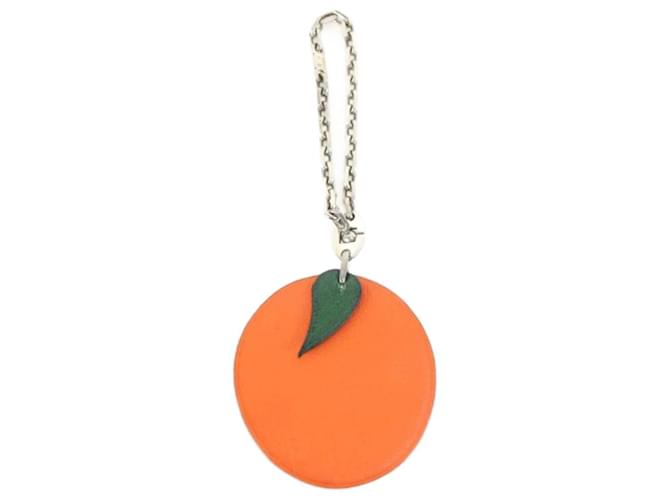 Hermès Colgante con dije de fruta naranja exprimida fresca naranja x verde Cuero  ref.674213