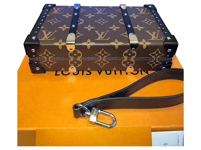 Louis Vuitton Clutch Box bag in brown monogram and black leather