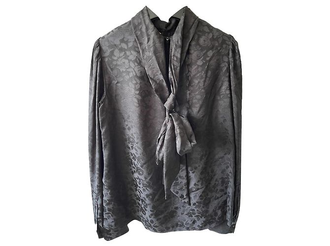 Blusa negra con estampado de rosas de Saint Laurent Negro