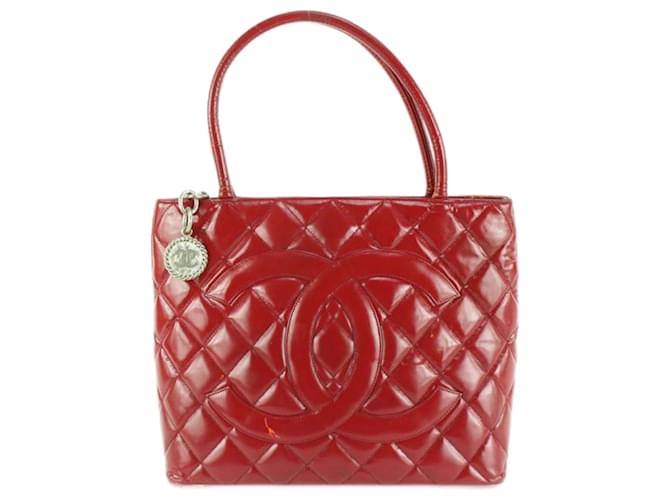 Chanel Red Quilted Enamel Medallion Zip Tote Bag Leather  ref.676217
