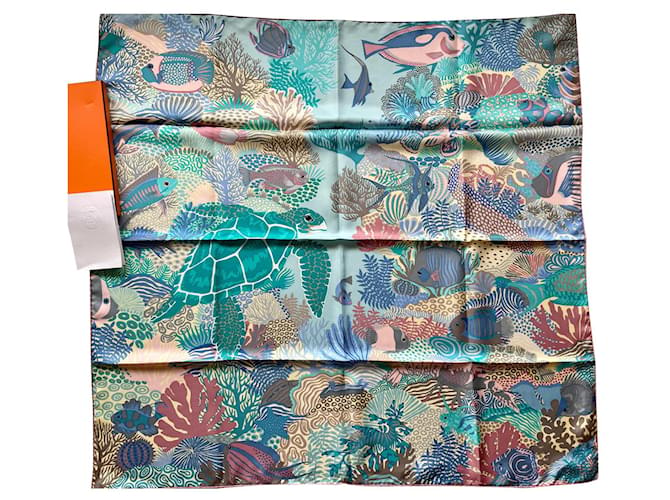 Hermès Under the Waves Soie Multicolore  ref.677112