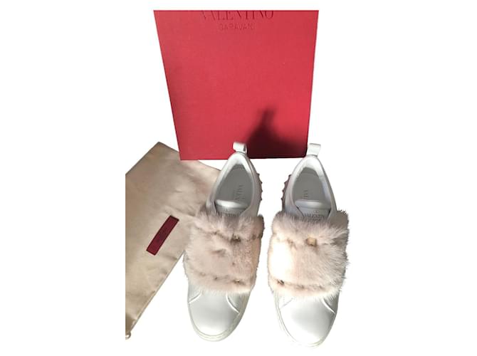 Valentino Garavani Sneakers White Leather Fur  ref.677142