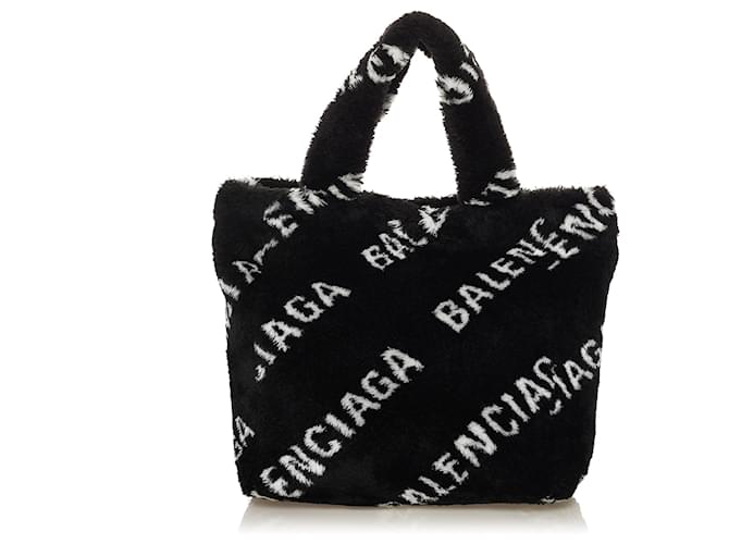 Balenciaga Sac cabas Everyday XS en fausse fourrure à logo noir Polyester Tissu  ref.677160