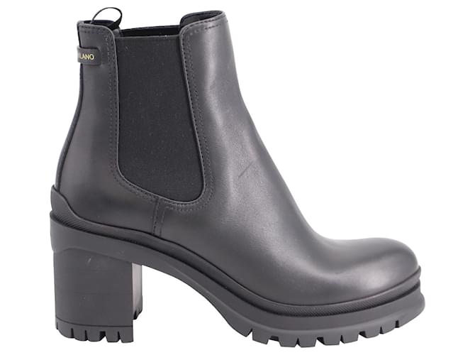 Prada Chunky Chelsea Boots in Black Leather  ref.677511