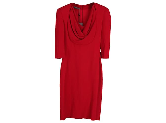 Alexander McQueen Kleid mit Wasserfallausschnitt aus rotem Wollkrepp Wolle  ref.677560