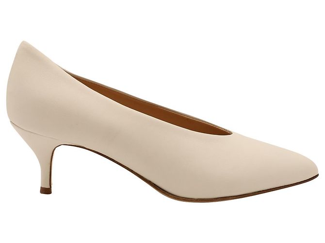 Iris & Ink Low Heel Pumps in White Leather