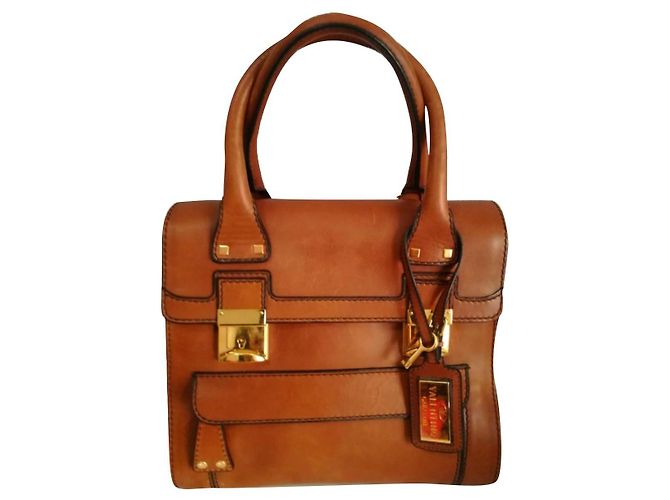 Bolsa de mão Valentino Garavani em couro bege 