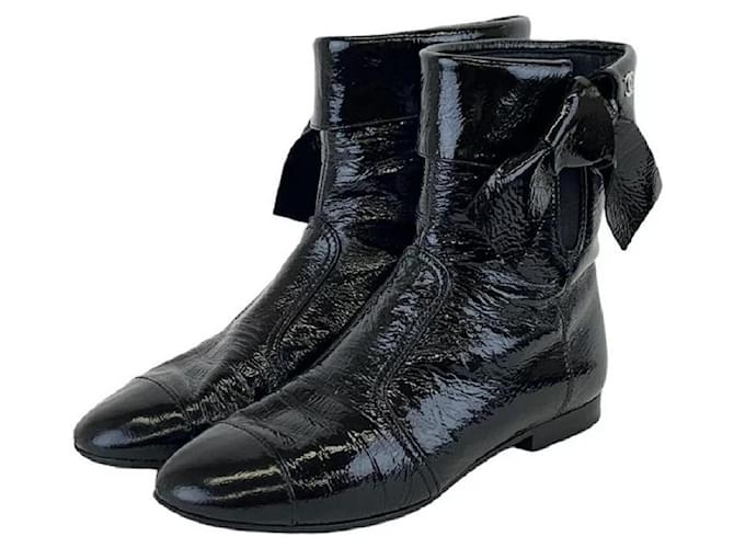 Chanel Short Boots Black Patent leather  ref.677815