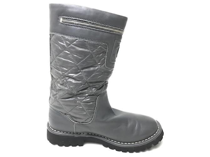 Chanel Coco Cocoon Boots Grey Leather Nylon  ref.677818