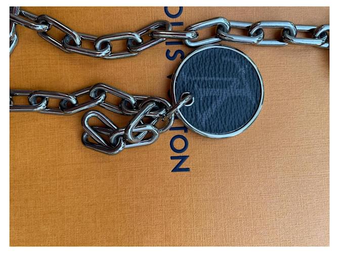 Louis Vuitton Carteras pequeñas accesorios Gris Metal  ref.677849