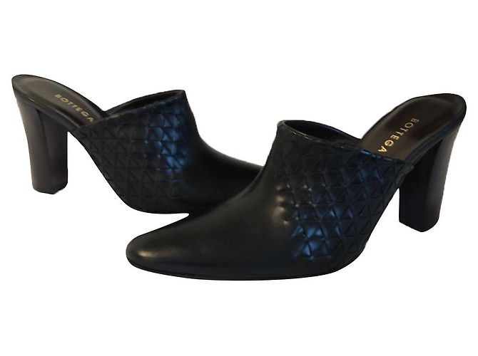 Mule con zeppa Bottega Veneta in pelle nera Nero