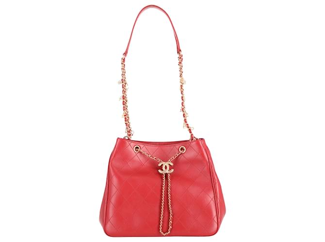 Chanel Egyptian Amulet Drawstring Bag in Red Calfskin Leather Pony-style  calfskin ref.679356 - Joli Closet